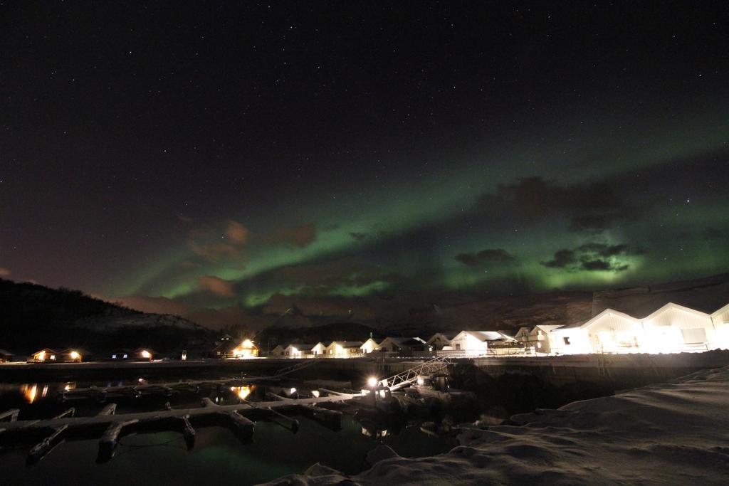 Arctic Seasport Hotel Loding ภายนอก รูปภาพ